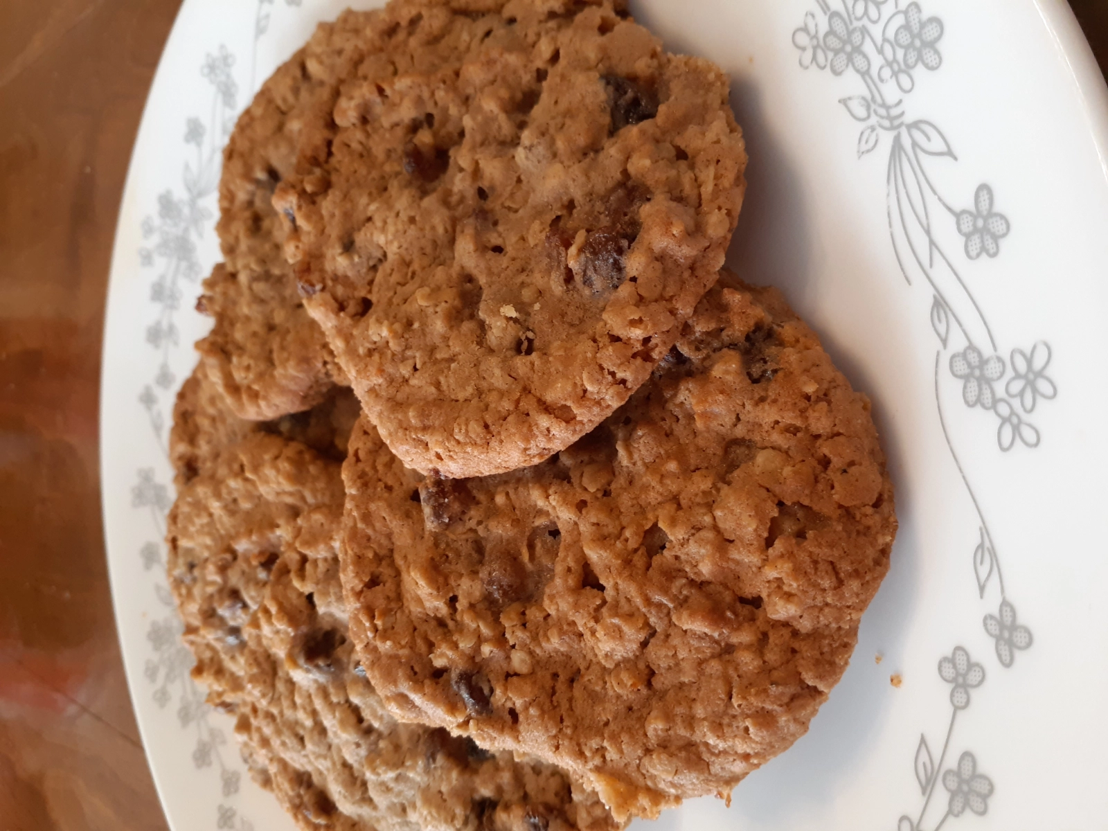 soft-oatmeal-raisin-cookies-6-pack-