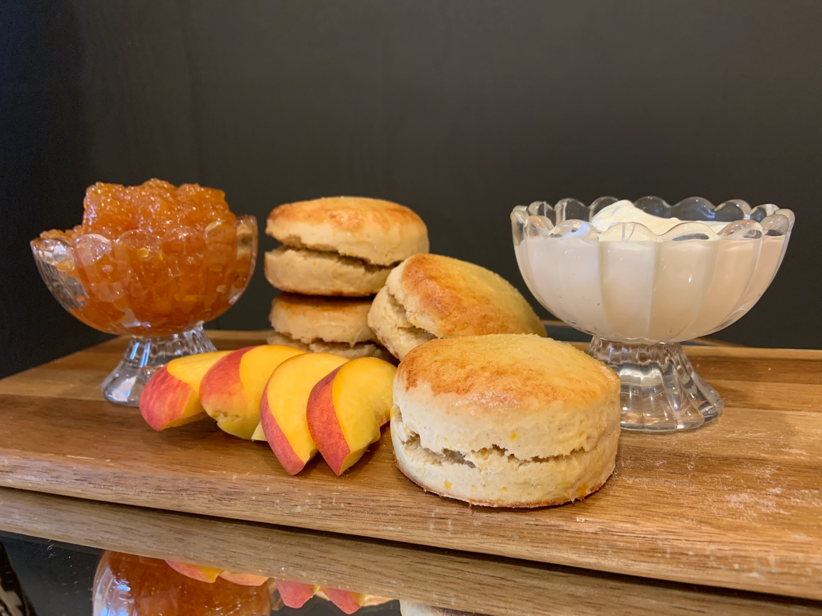 peaches-and-cream-english-scones-4-pack-
