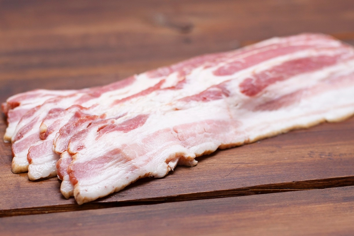 thick-sliced-smoked-bacon-uncured-1-pound-pack