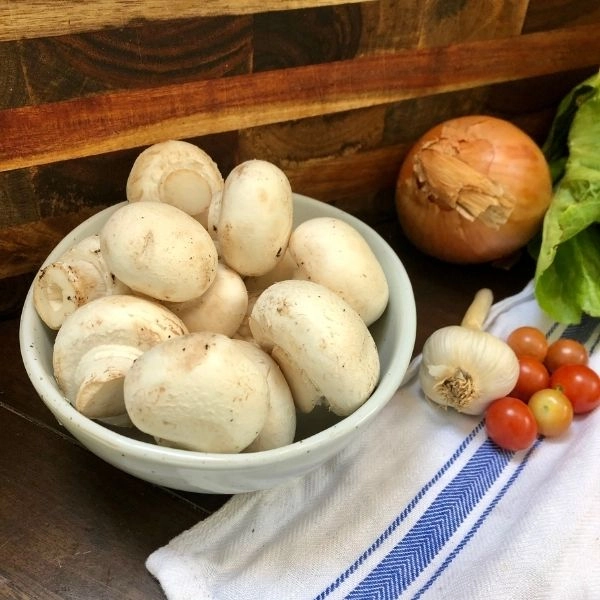 white-button-mushrooms-1-pint