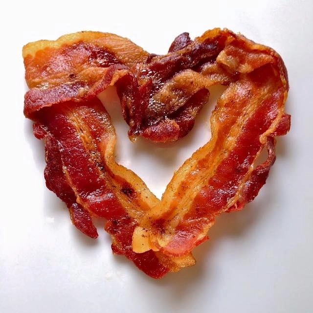 sliced-smoked-bacon
