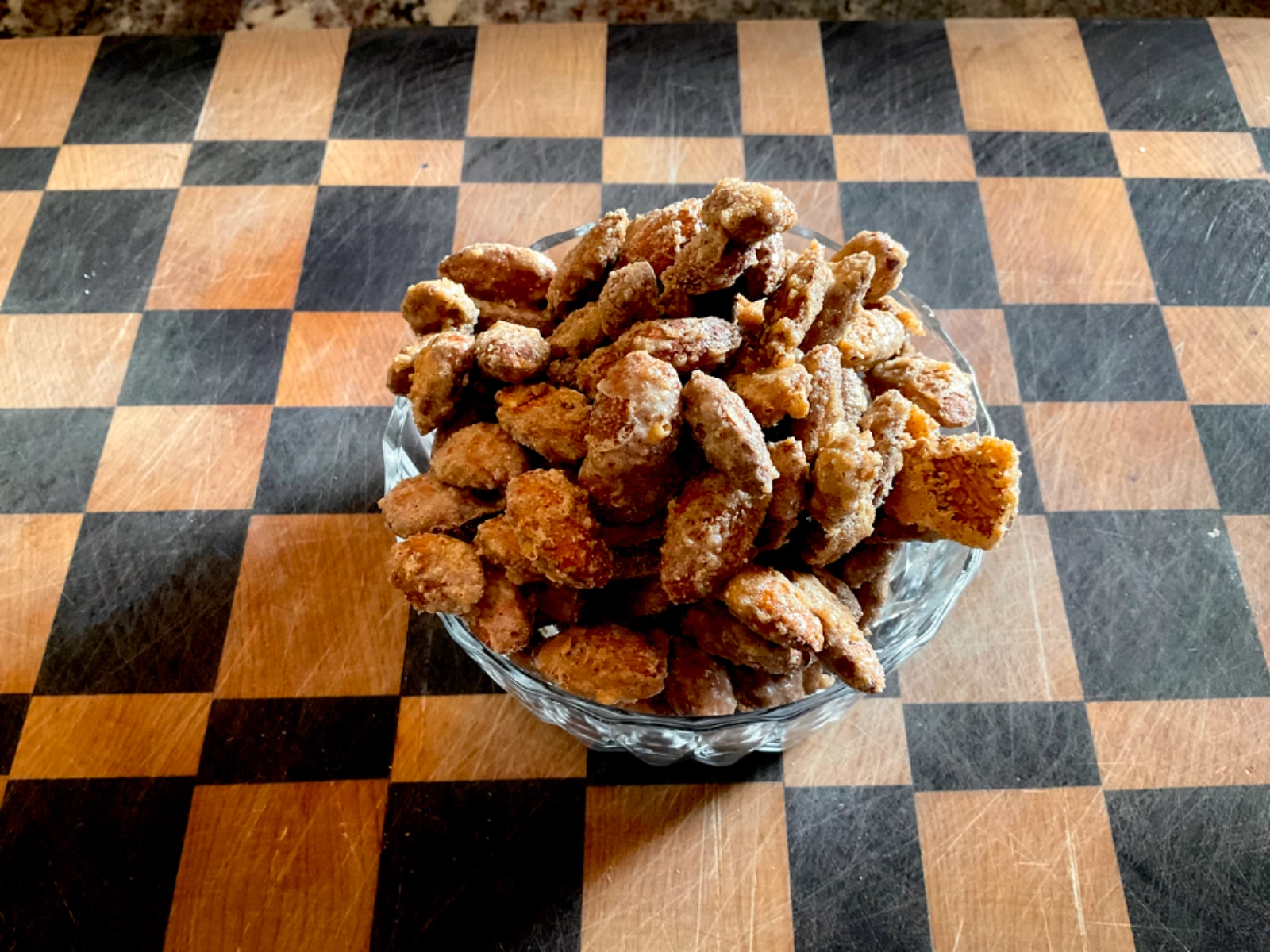 crunchy-candied-nut-mix-pecans-and-almonds
