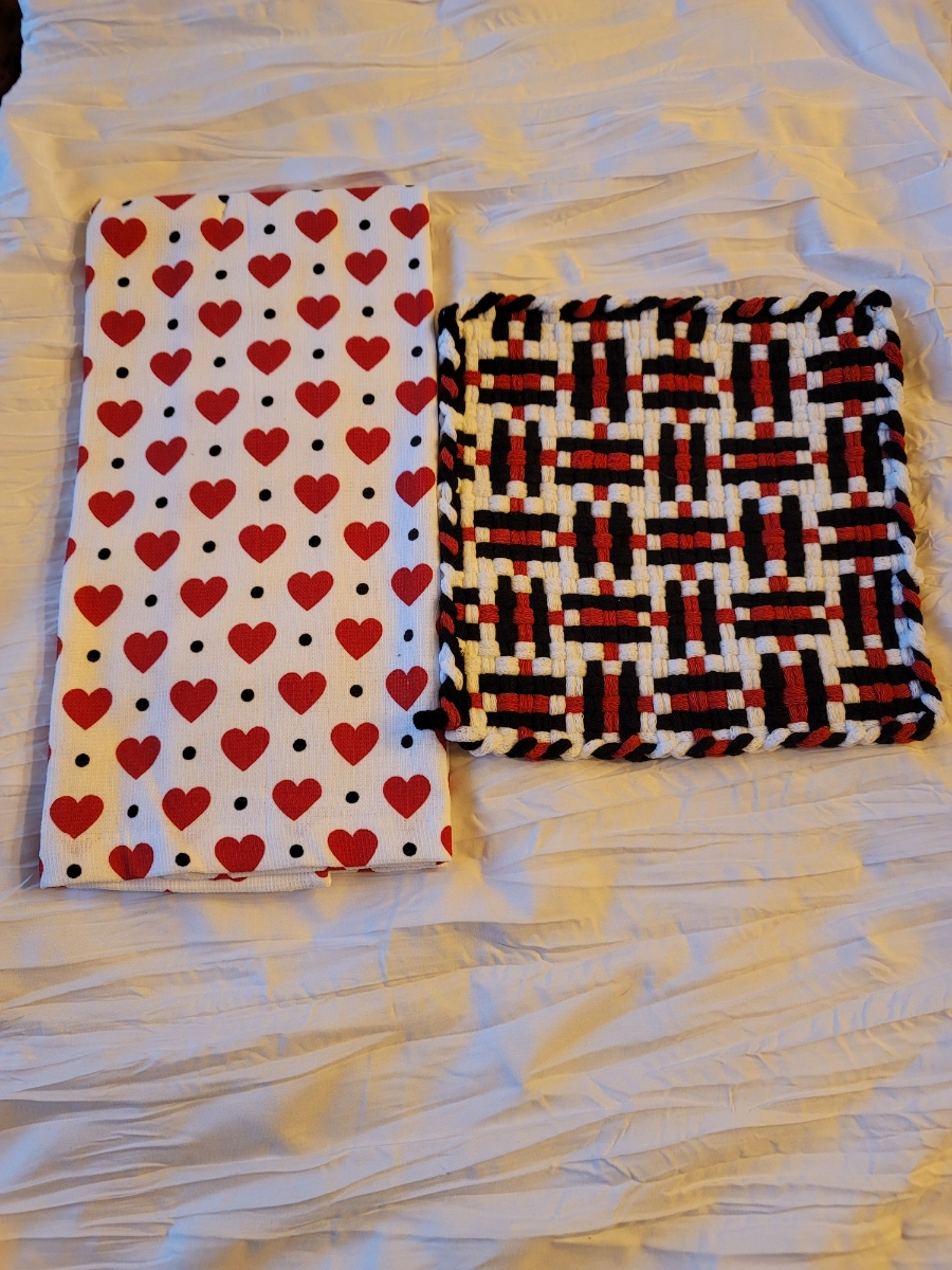 small-hearts-dishtowel-and-large-pro-potholder-in-white-black-and-red-