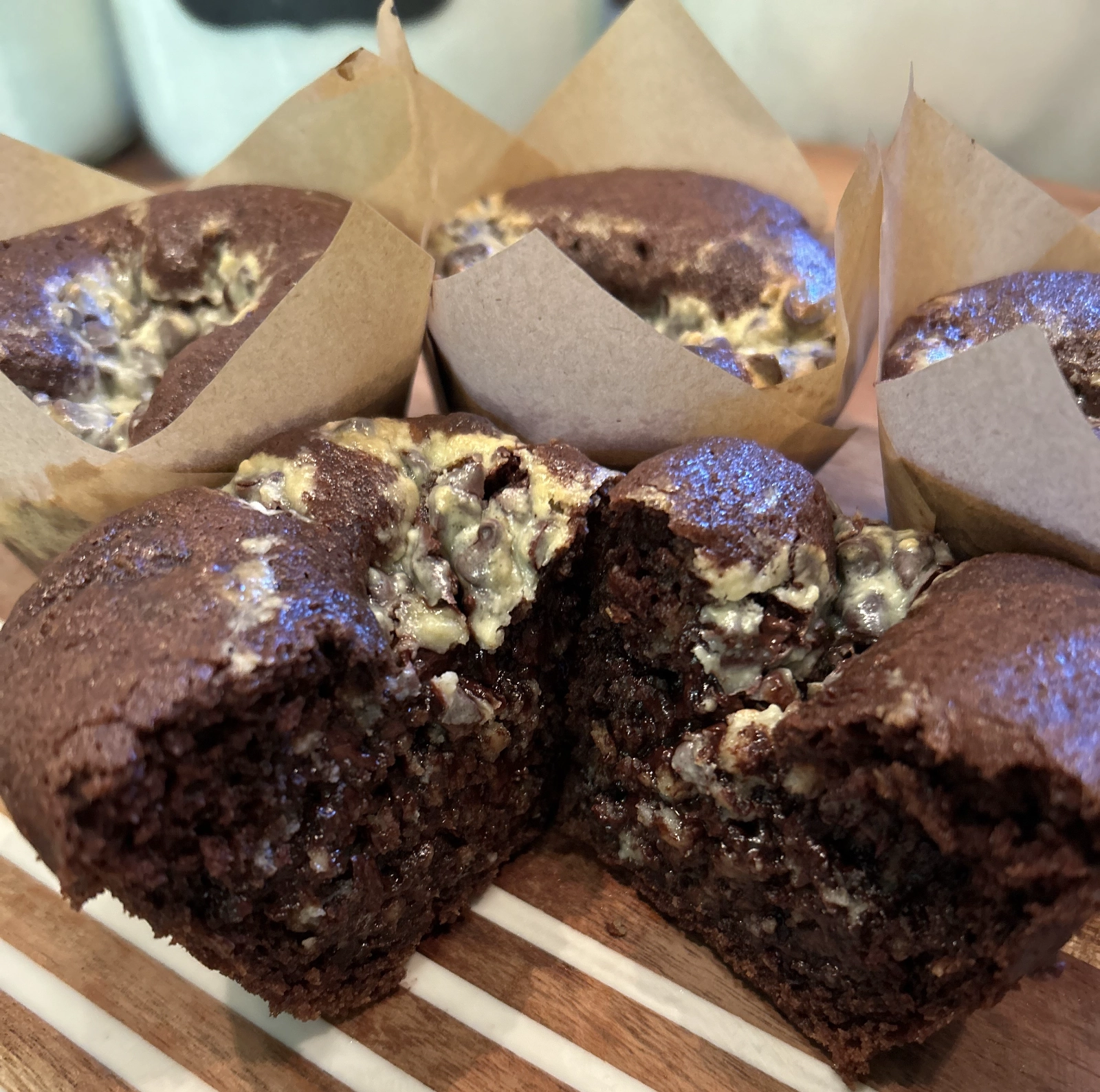 decadent-black-bottom-chocolate-chip-cupcakes-2