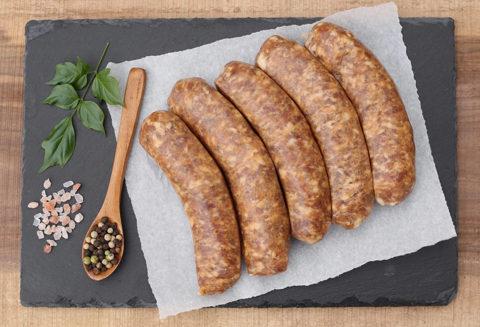 apple-bourbon-bratwurst-woodland-pork