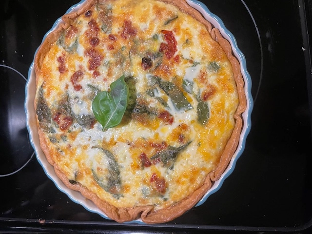 sundried-tomato-basil-and-mozzarella