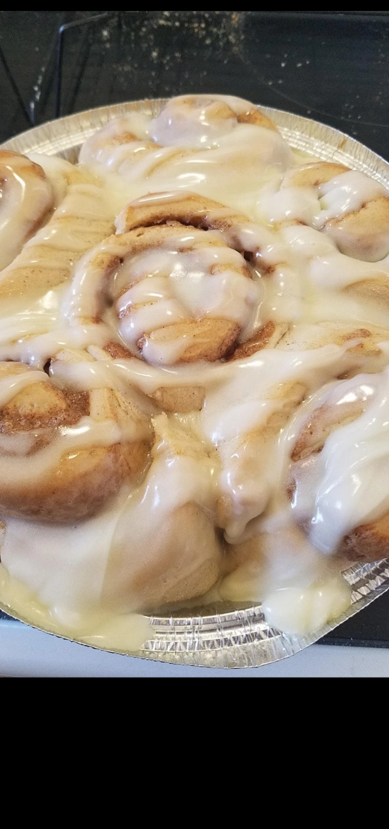 cinnamon-rolls-preorder-