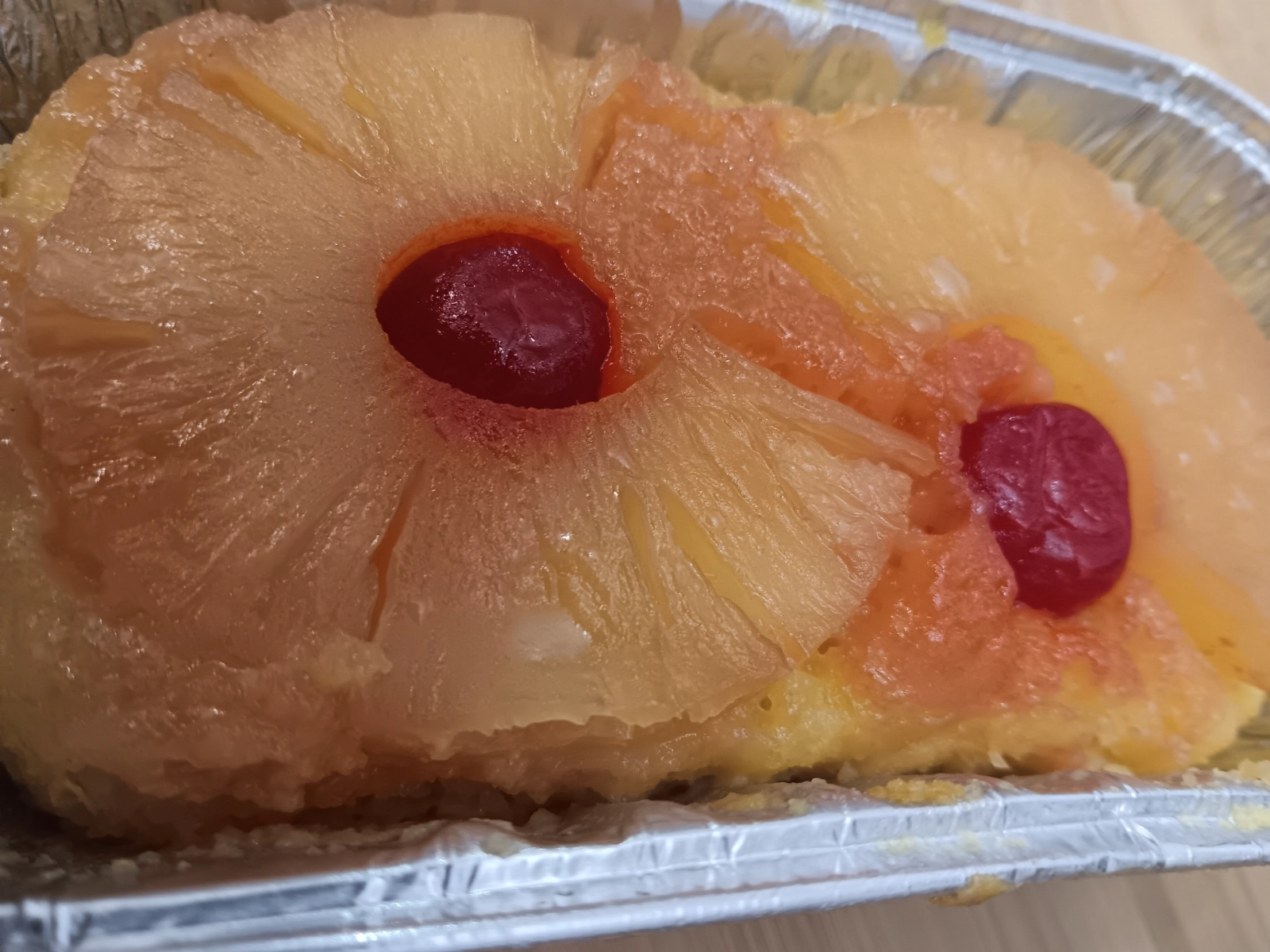 pineapple-upside-down-mini-loaf-cake-serves-12