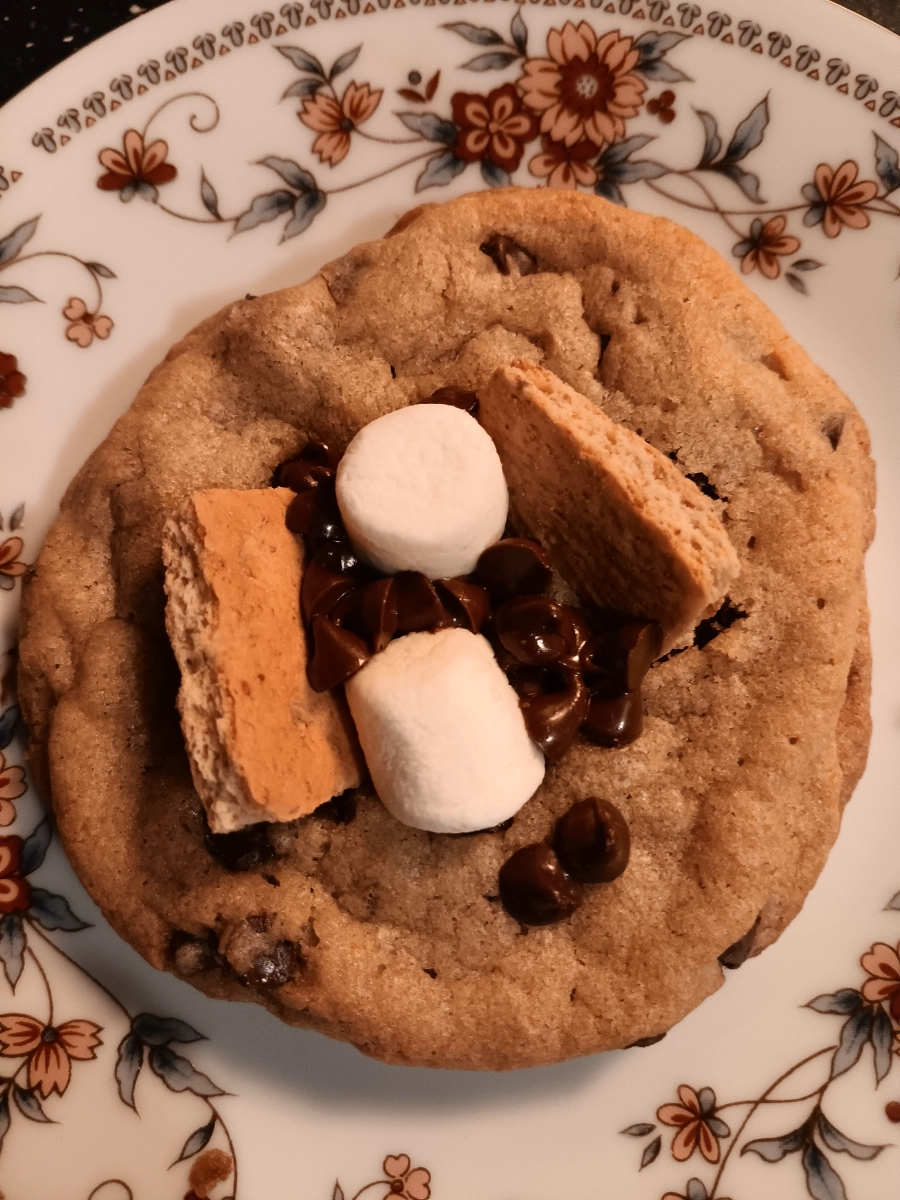 smores-chocolate-chip-cookie-1-count