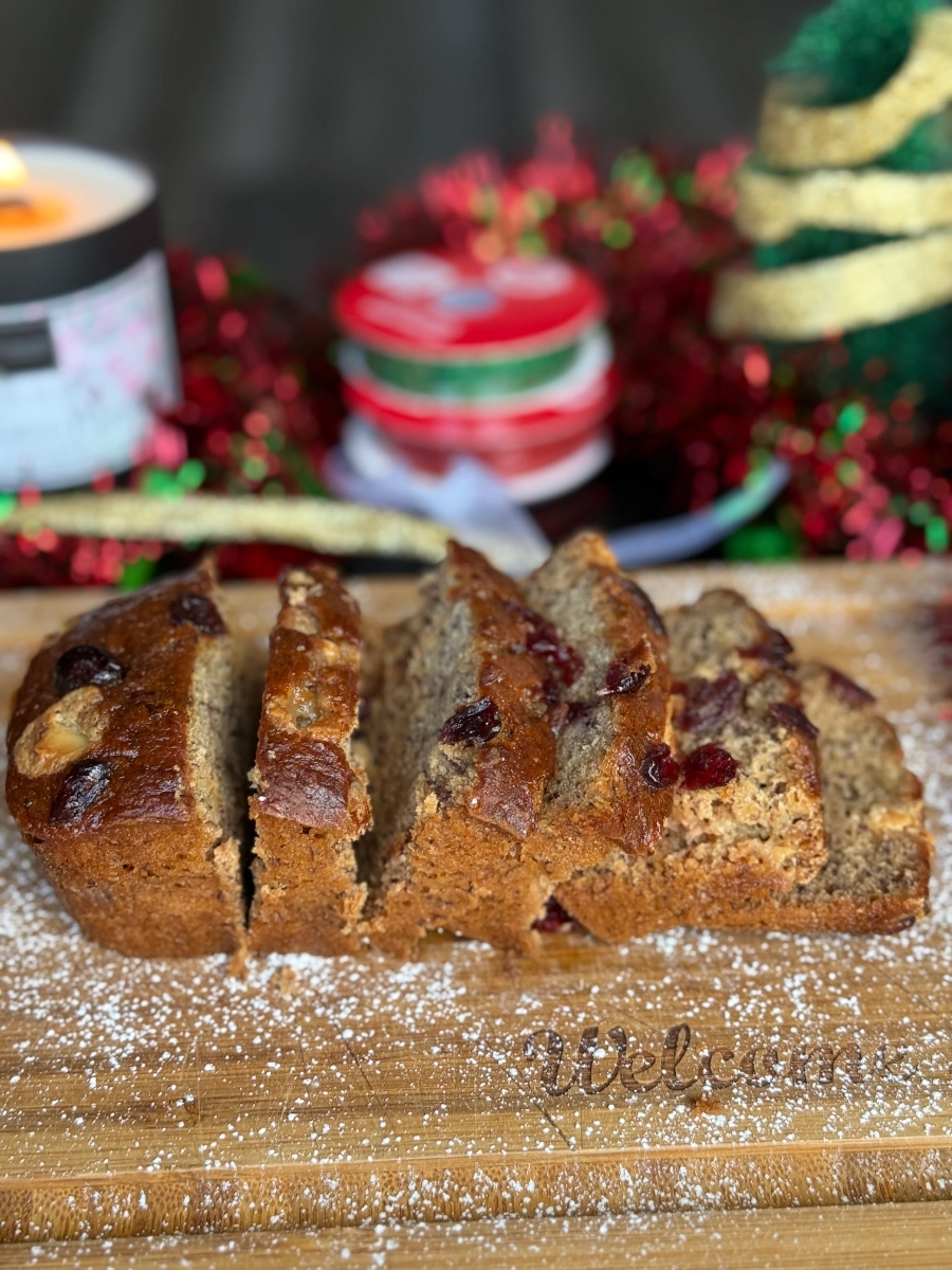 white-chocolate-cranberry-banana-bread-mini-loaf