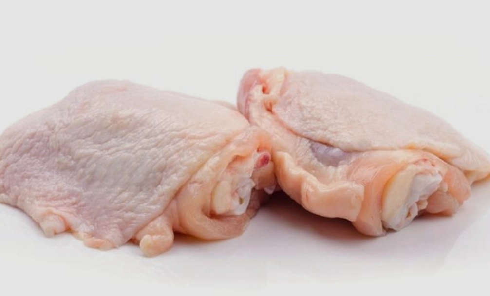 chicken-thighs-6-pack-bonein-skinon