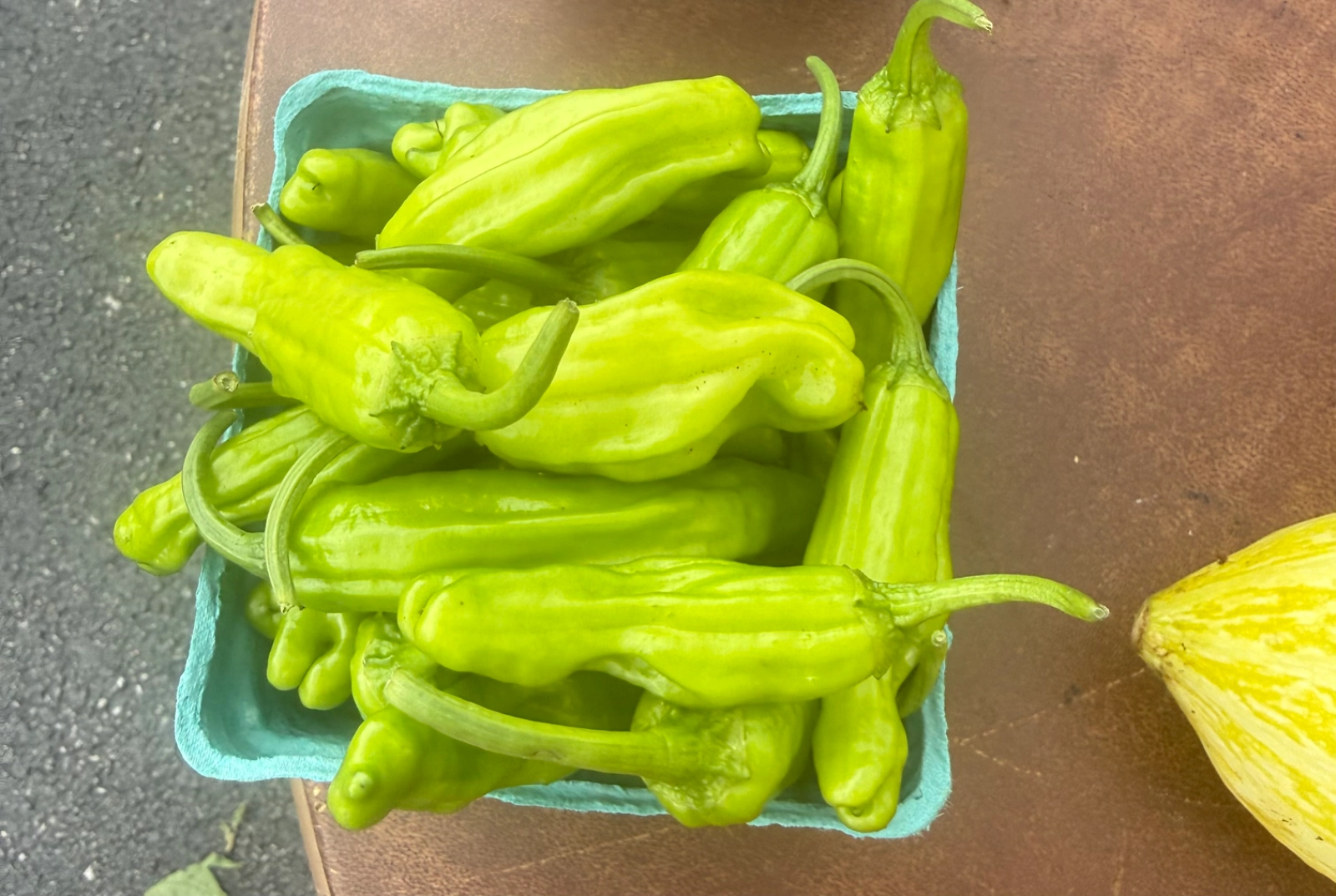 shishito-pepper-pint